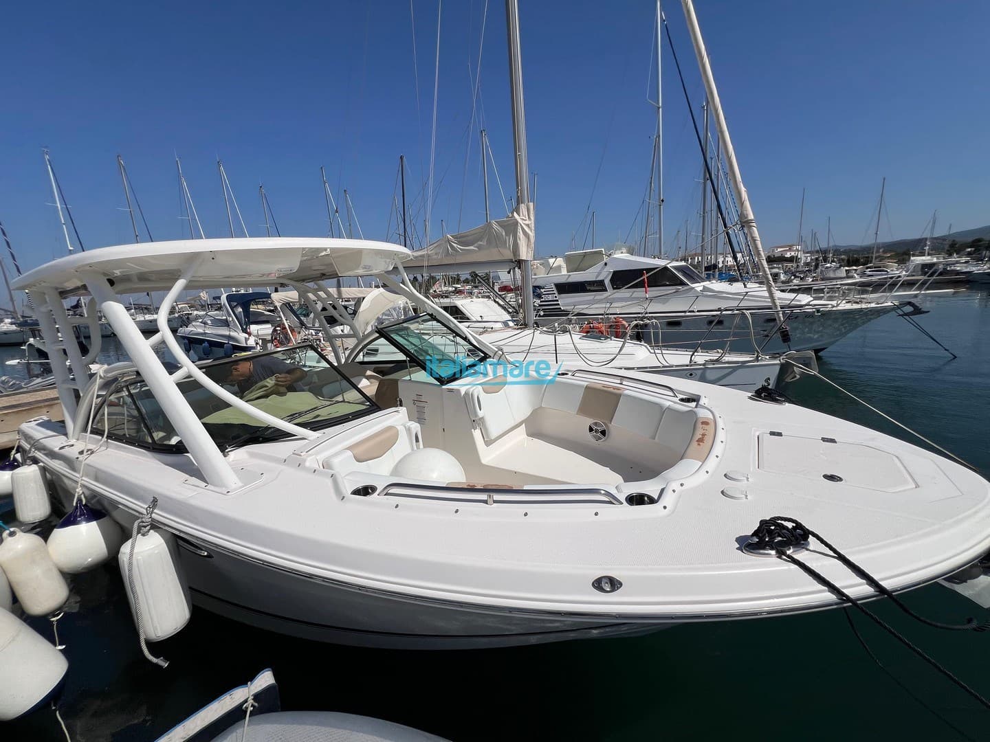 Robalo R 317 usato - foto hero 5