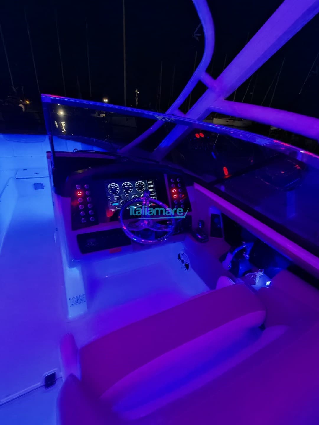 Robalo R 317 usato - foto hero 9