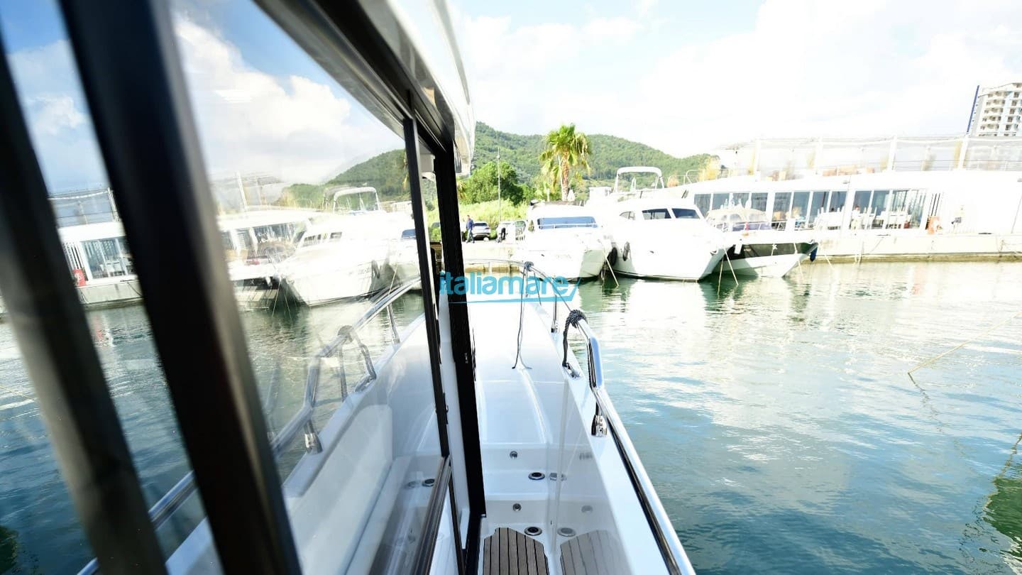 Wellcraft Marine 355 usato - foto hero 5