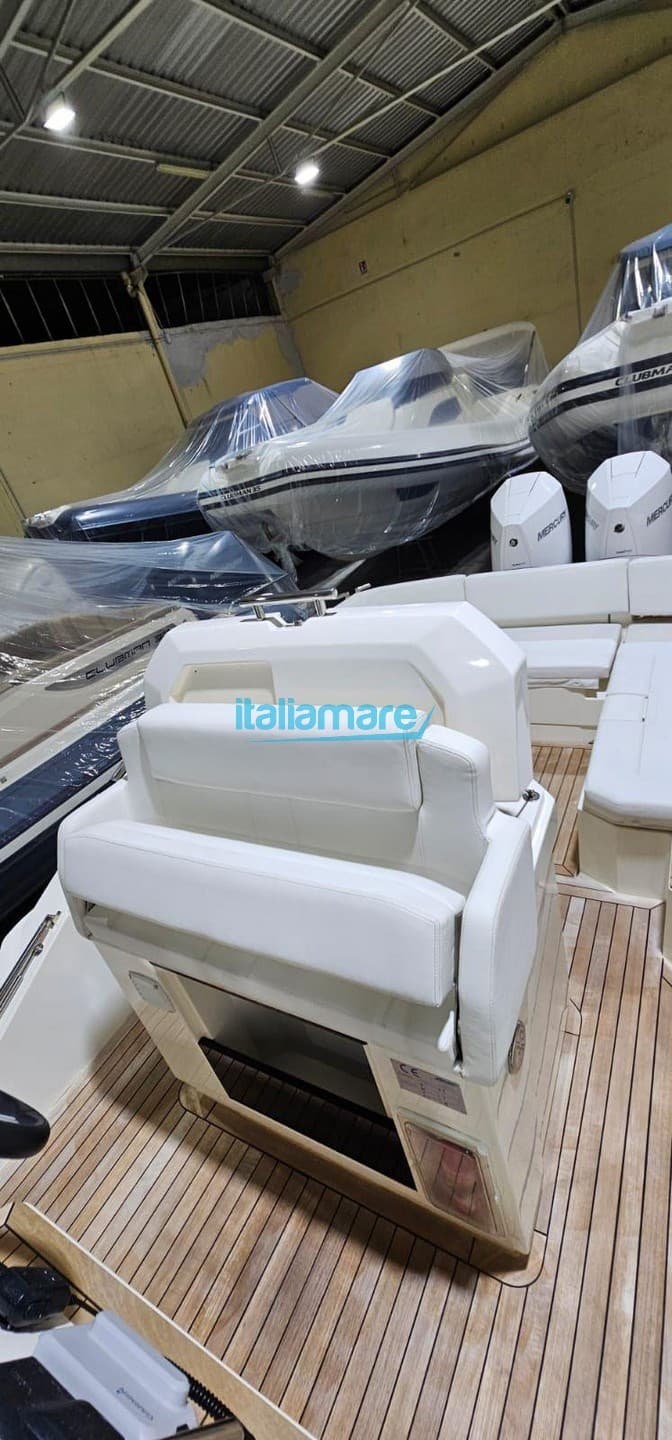 Jokerboat Clubman 30' - Deck View Jokerboat Clubman 30' - Deck View