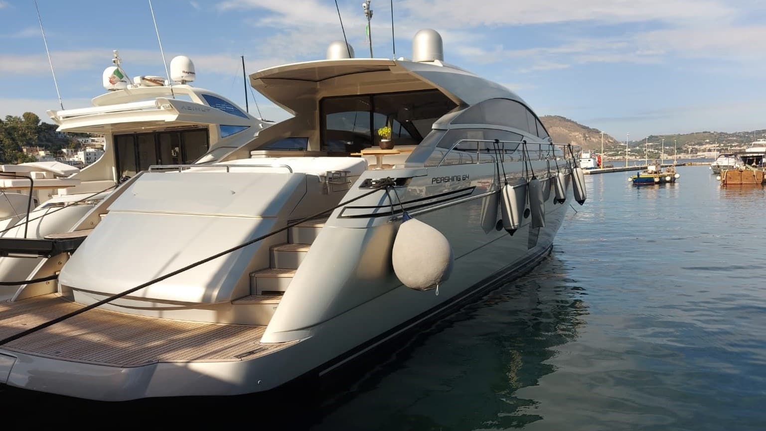 Pershing Pershing 64' d'occasion - détail 1