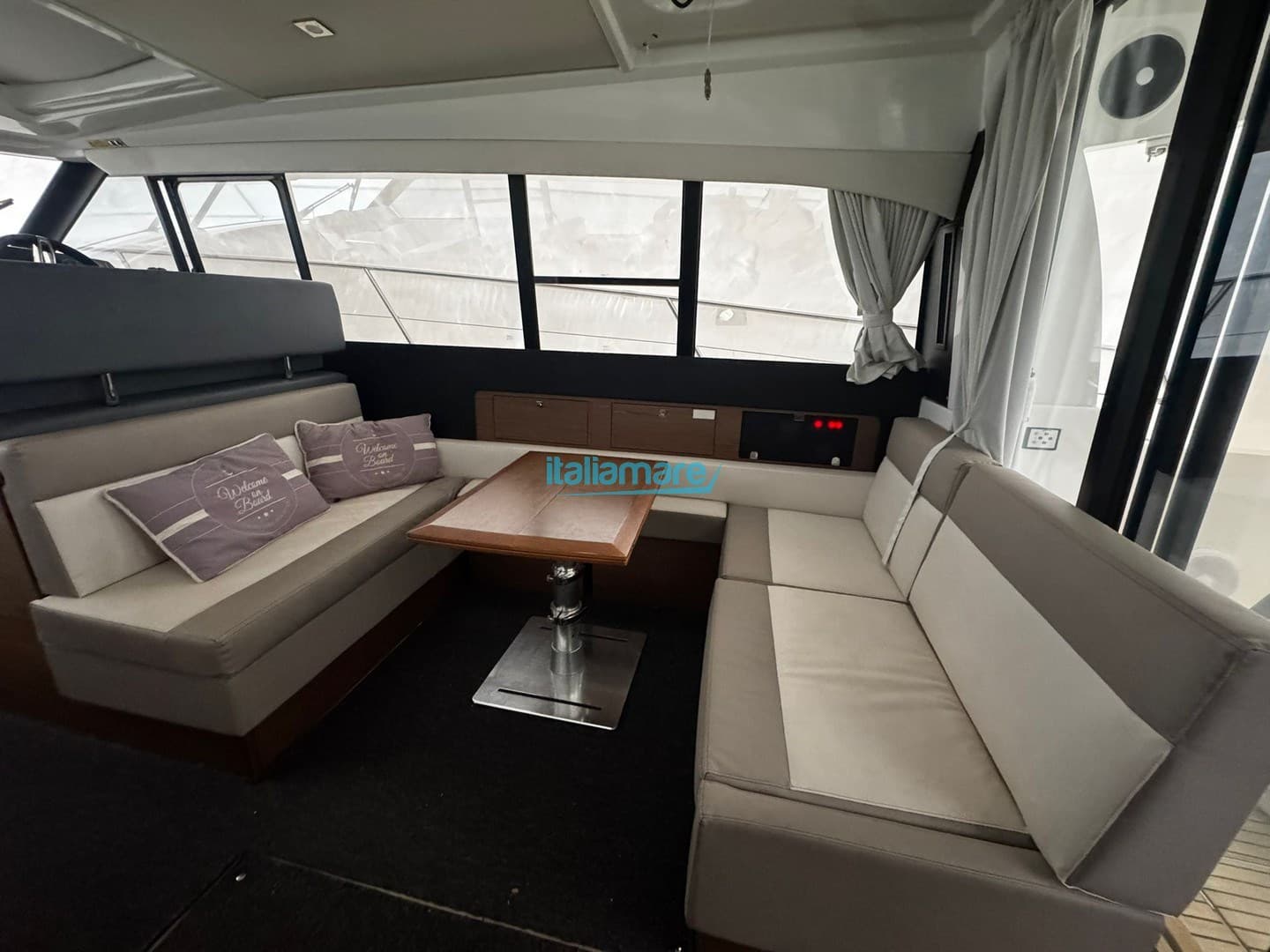 Jeanneau Nc 14 - Deck View Jeanneau Nc 14 - Deck View