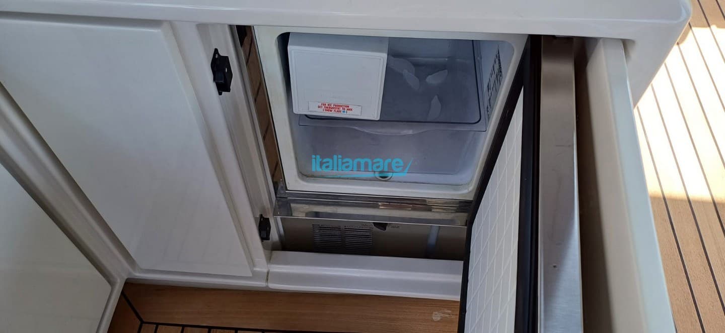 Itama Itama 62 - Deck View Itama Itama 62 - Deck View