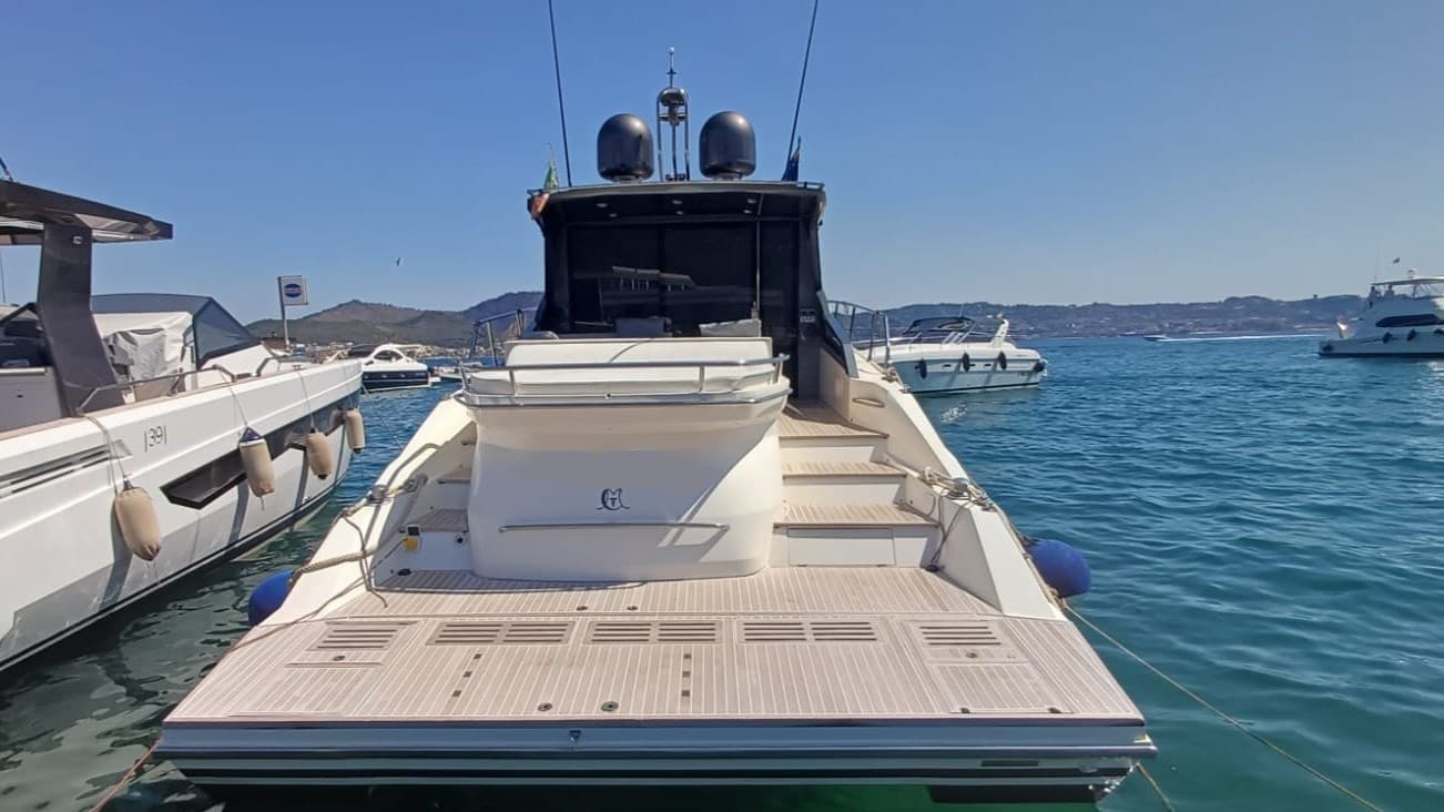 Fiart Mare Fiart 52 - Detail View 1 Fiart Mare Fiart 52 - Detail View 1