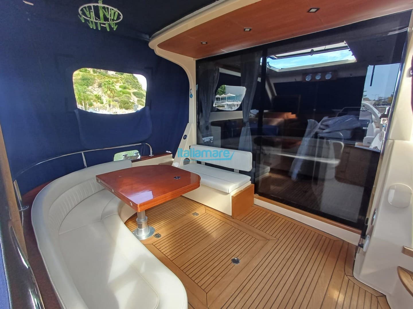 Nautica Esposito Futura 38 - Interior View Nautica Esposito Futura 38 - Interior View