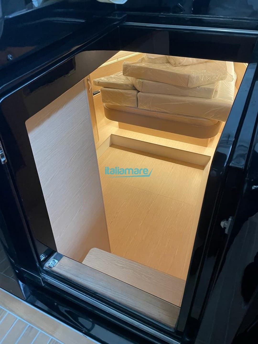 Solaris Power 44 Open - Deck View Solaris Power 44 Open - Deck View