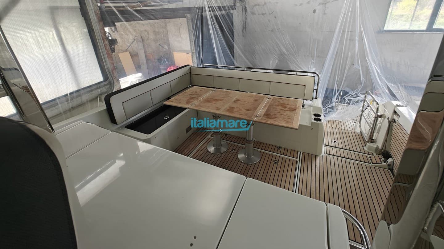 Jeanneau Cap Camarat 12.5 Wa S2 - Deck View Jeanneau Cap Camarat 12.5 Wa S2 - Deck View