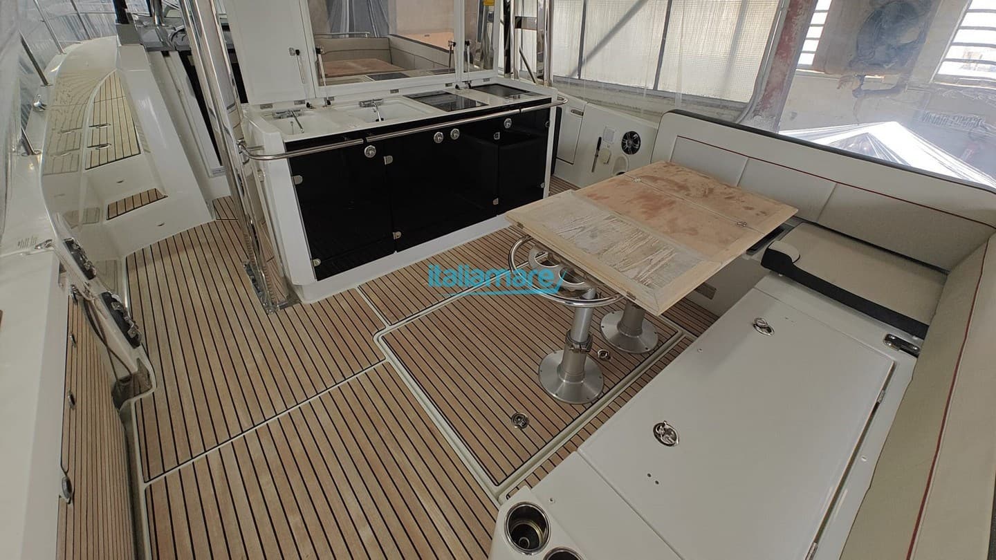 Jeanneau Cap Camarat 12.5 Wa S2 - Detail View 1 Jeanneau Cap Camarat 12.5 Wa S2 - Detail View 1