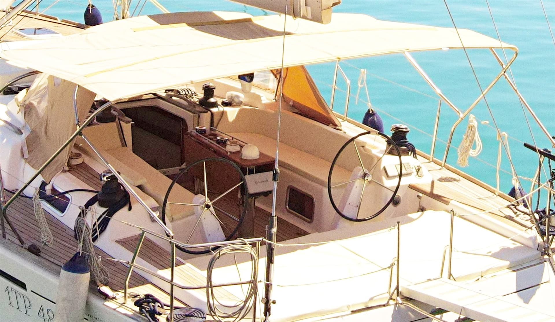 Dufour Yachts Dufour 525 Gl - Deck View Dufour Yachts Dufour 525 Gl - Deck View