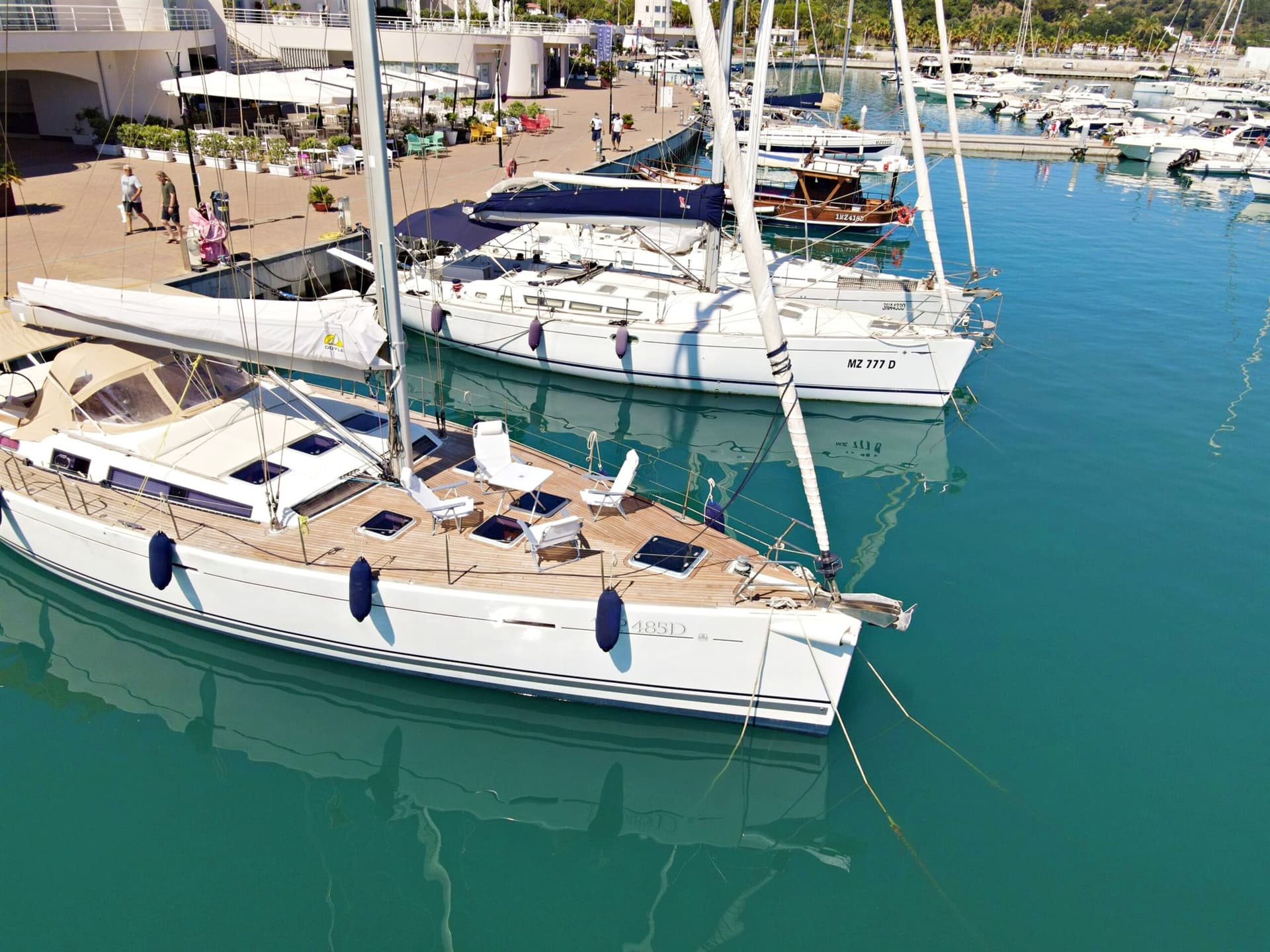 Dufour Yachts Dufour 525 Gl - Interior View Dufour Yachts Dufour 525 Gl - Interior View