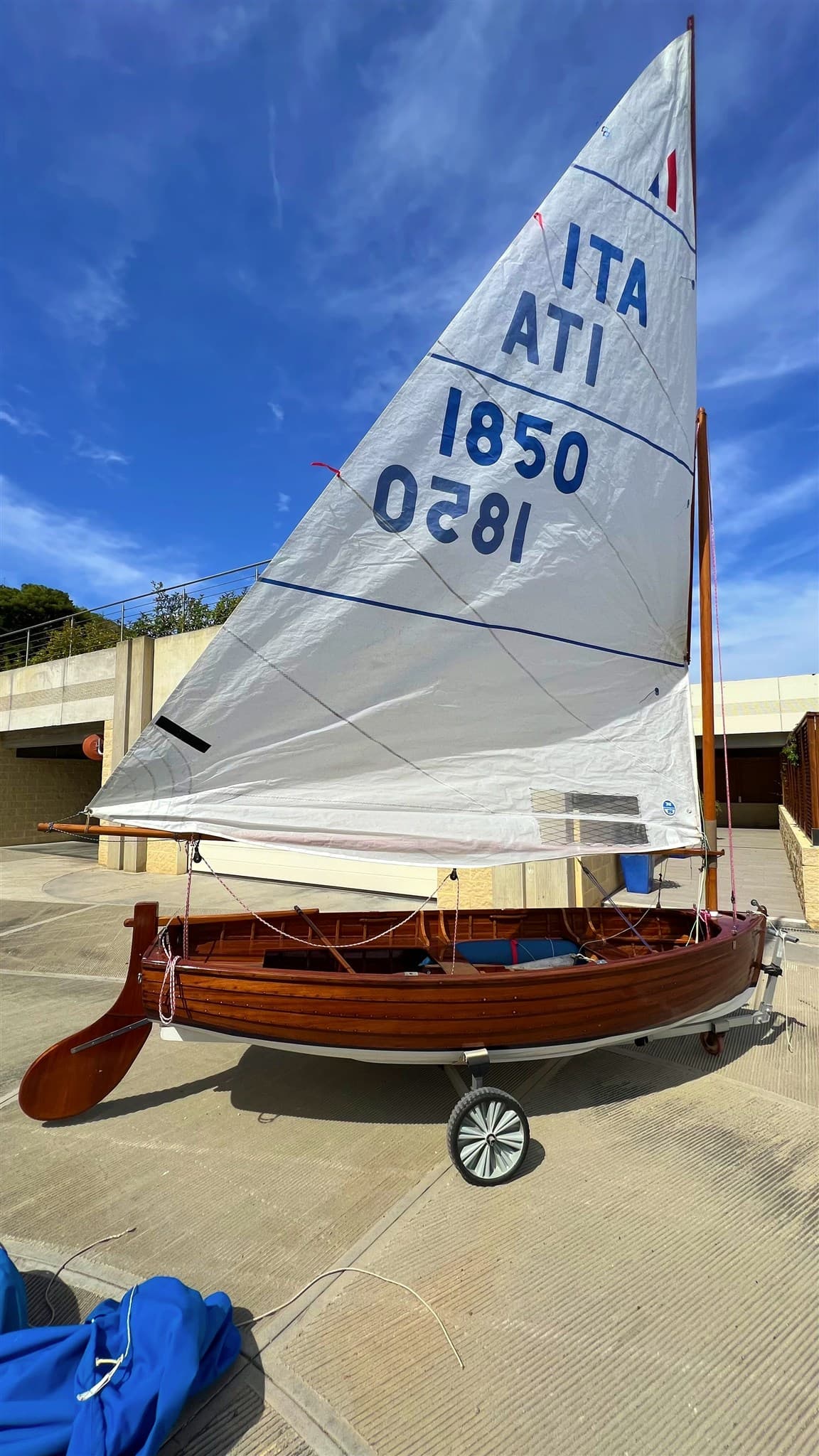 Montisola Dinghy - Detail View 1 Montisola Dinghy - Detail View 1