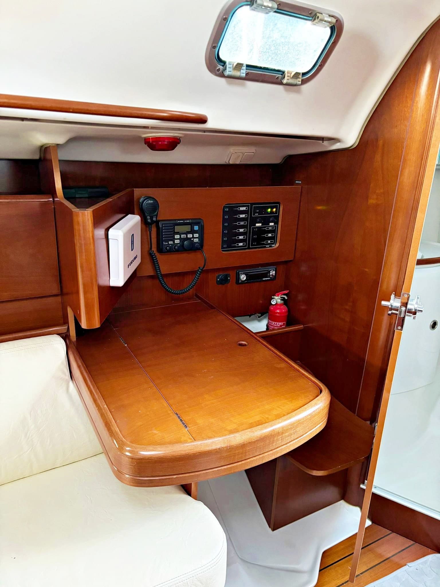 Beneteau First 31.7 usato - foto hero 14