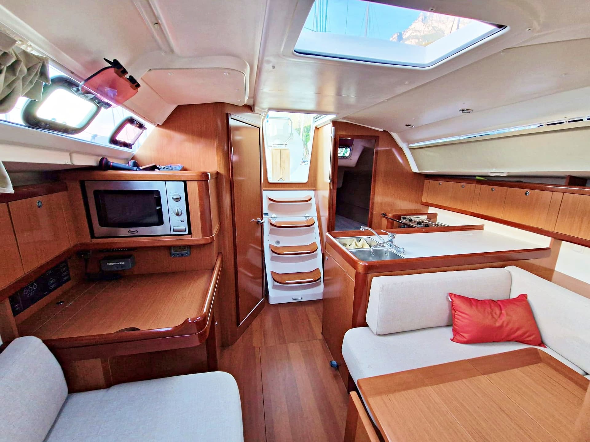Beneteau OCEANIS 34 usato - foto hero 10