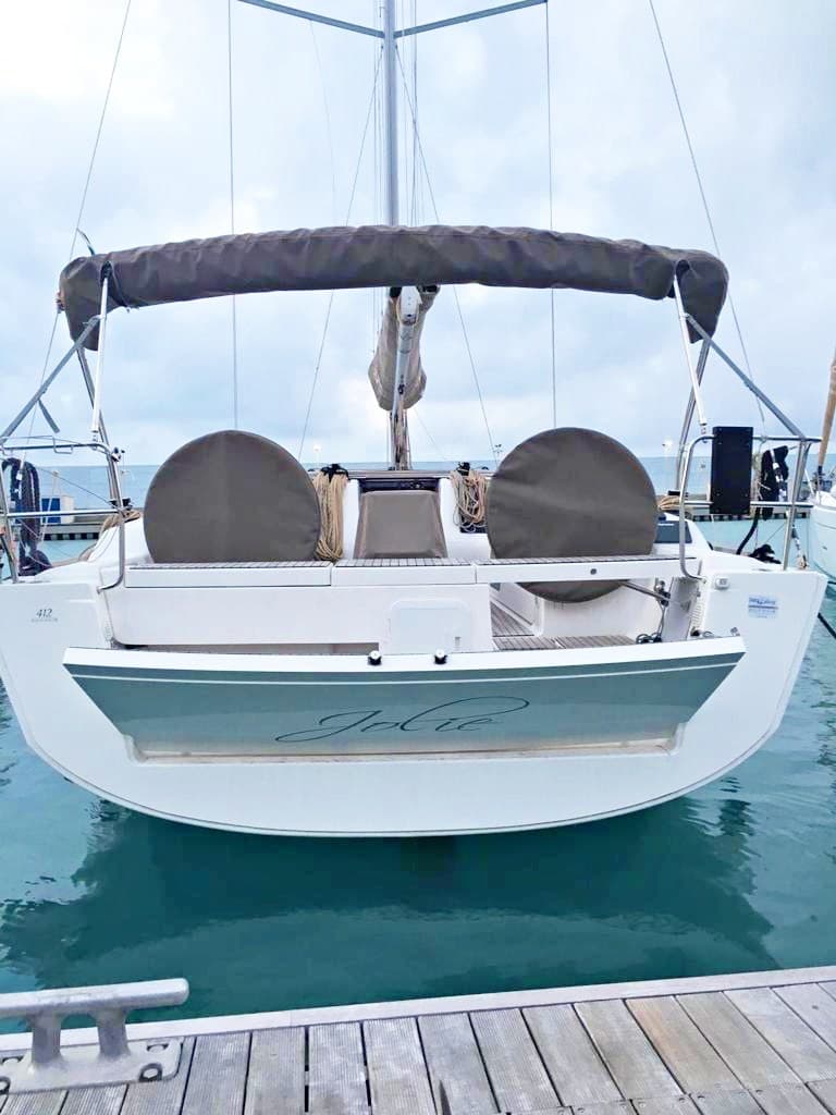 Dufour Yachts 412 Grand Large - Deck View Dufour Yachts 412 Grand Large - Deck View