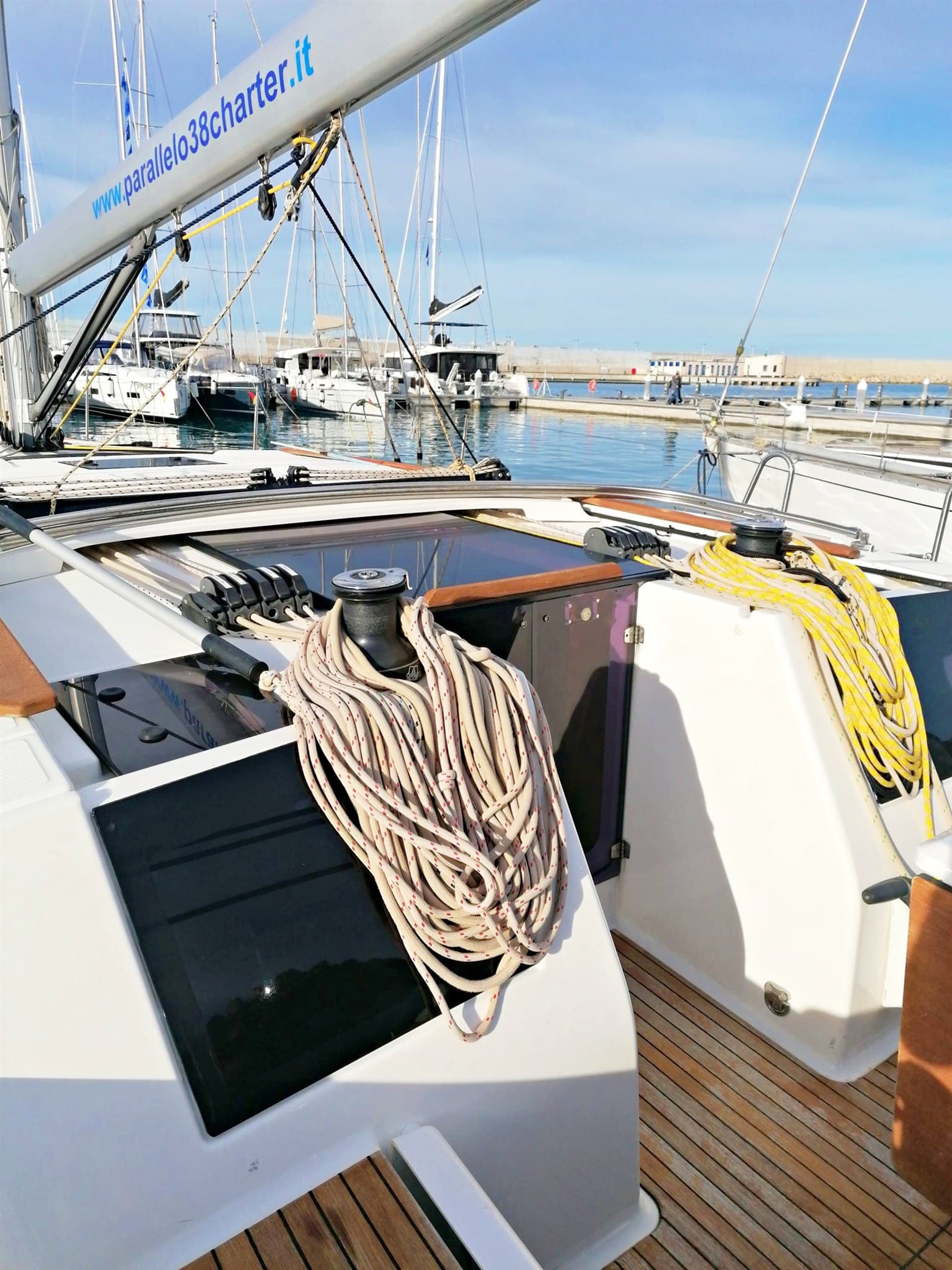 Dufour Yachts 460 Grand Large - Interior View Dufour Yachts 460 Grand Large - Interior View