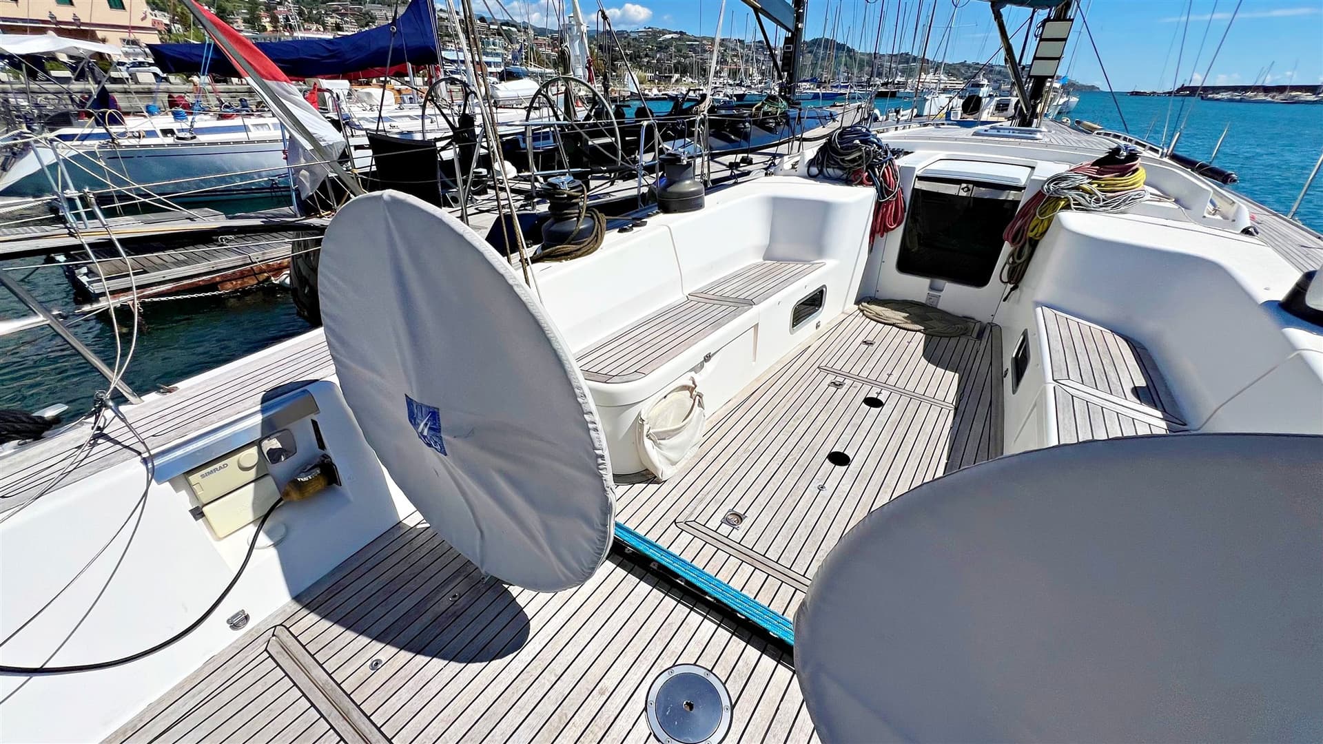 X-Yachts X-55 - Deck View X-Yachts X-55 - Deck View