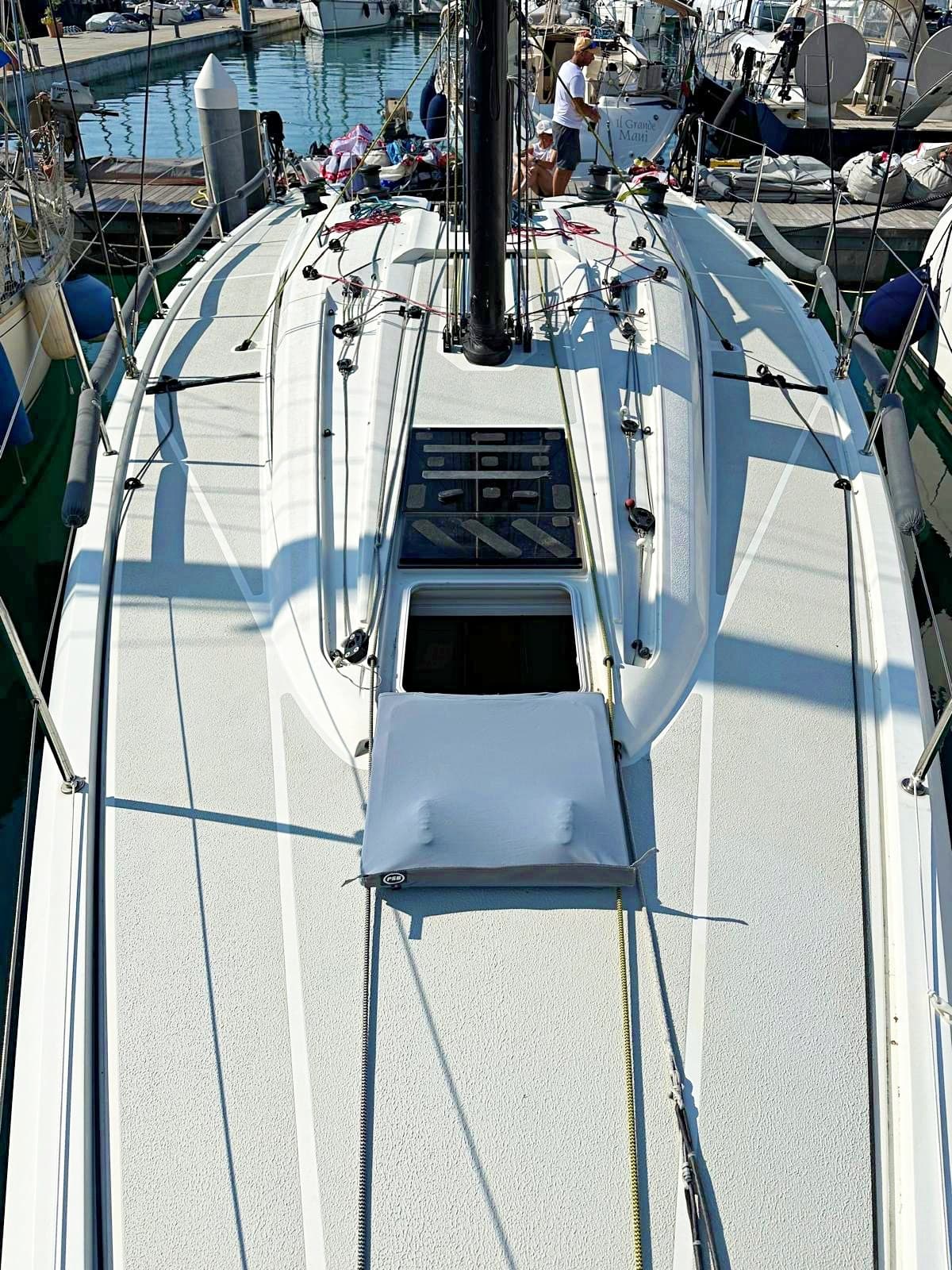 Italia Yachts Italia 11.98 d'occasion - image hero 9