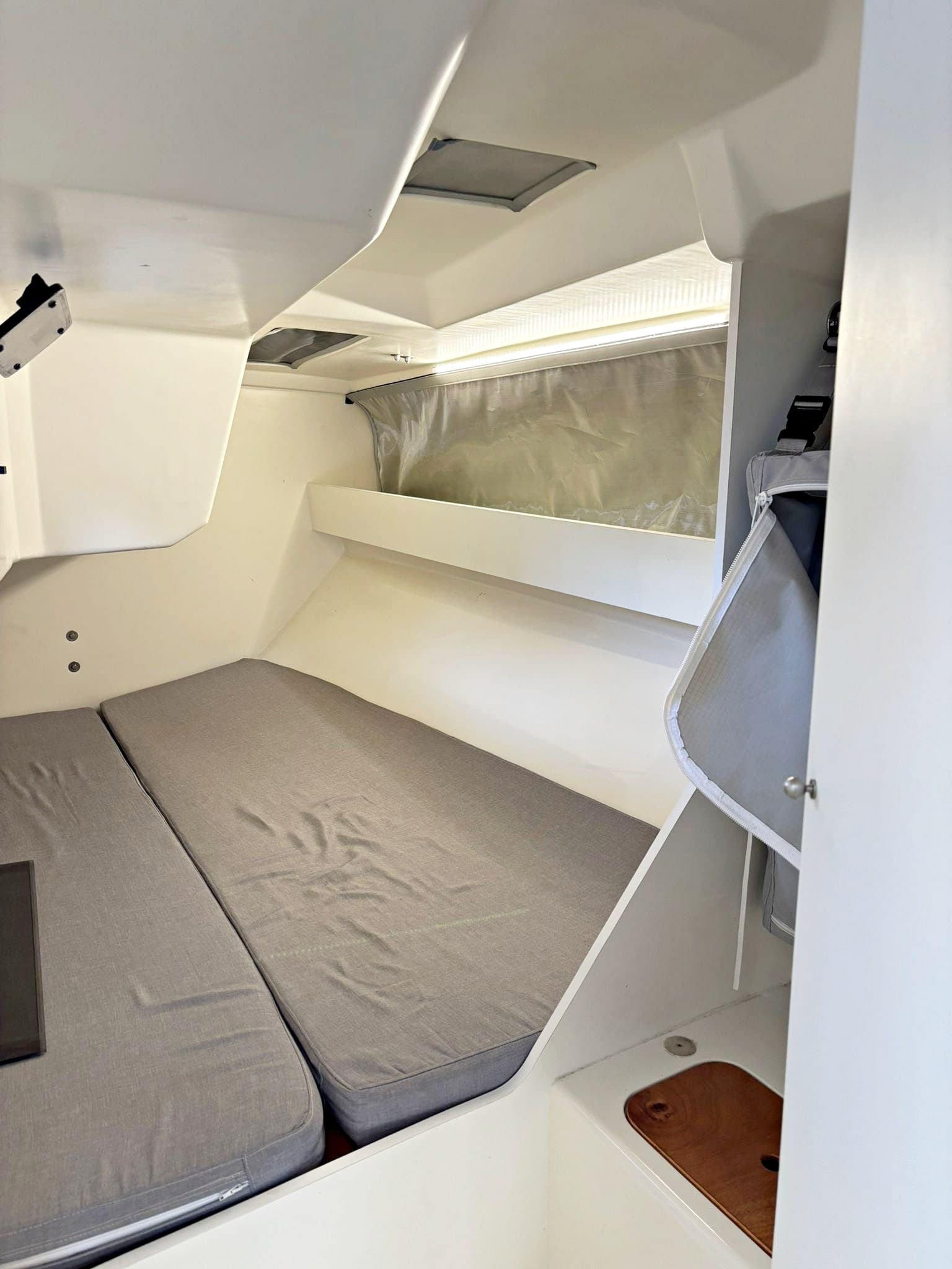 Italia Yachts Italia 11.98 d'occasion - image hero 18