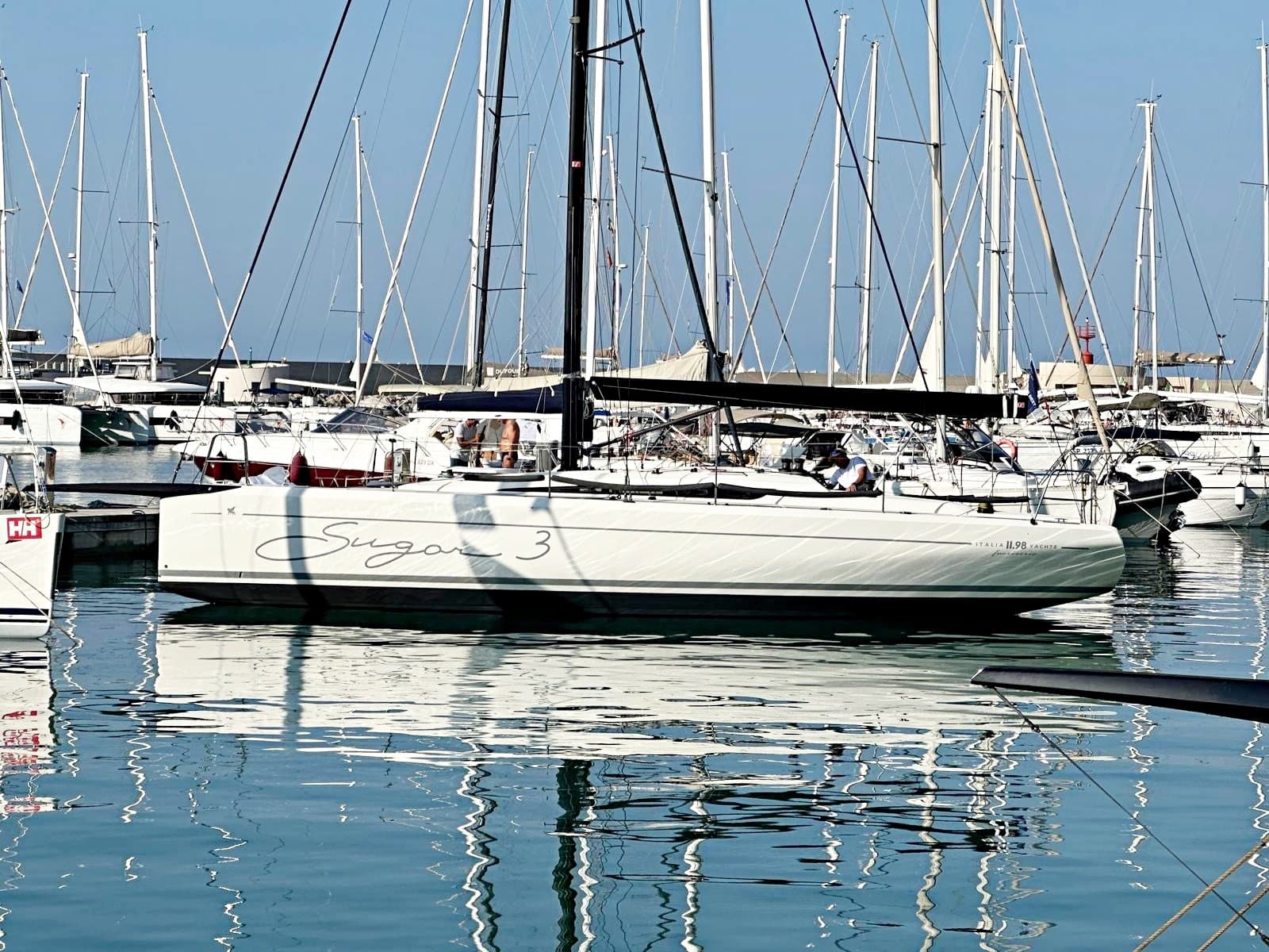 Italia Yachts Italia 11.98 d'occasion - image hero 5