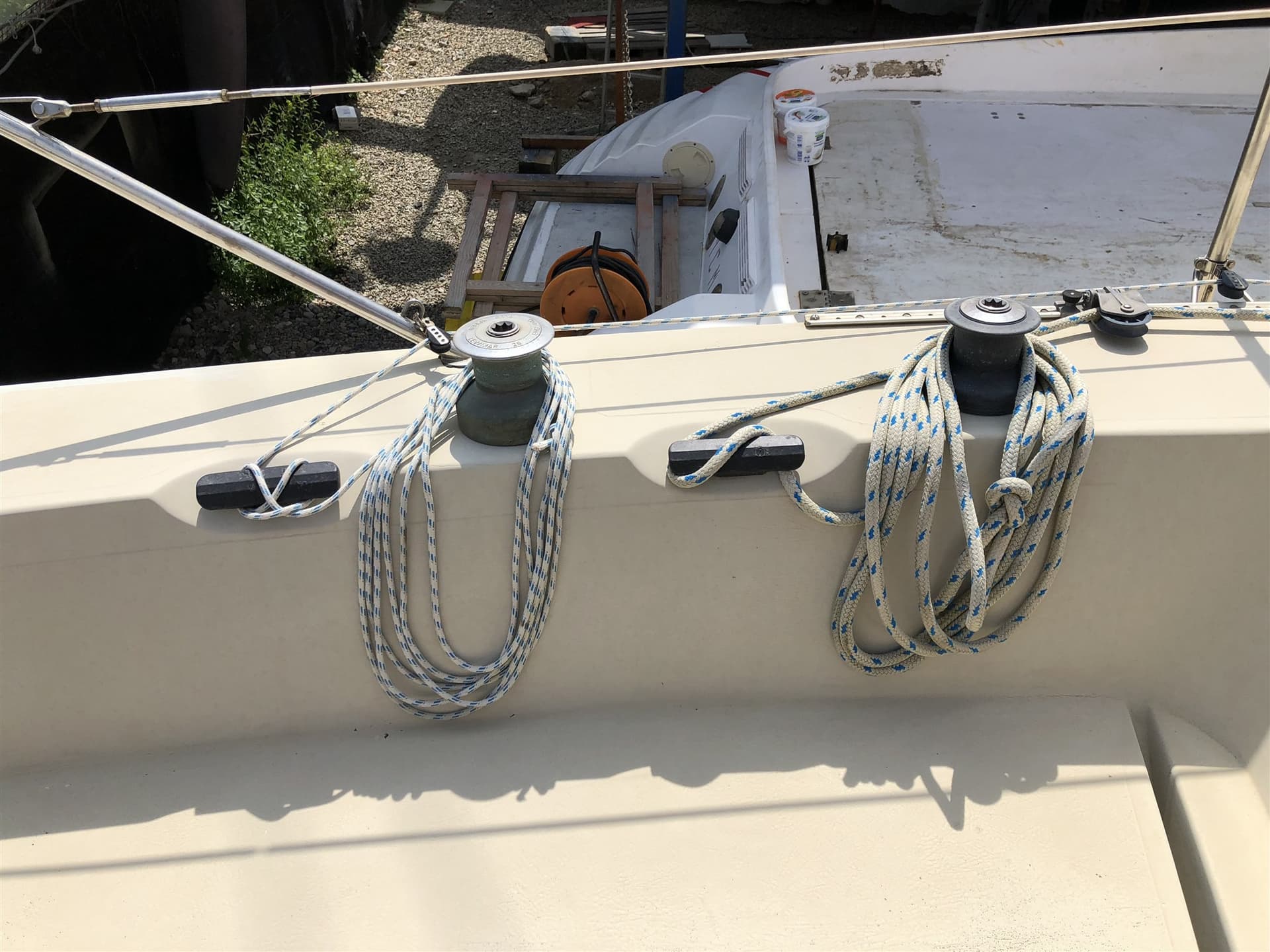 Yachting France Tarantelle Jouet 27 usato - foto hero 6
