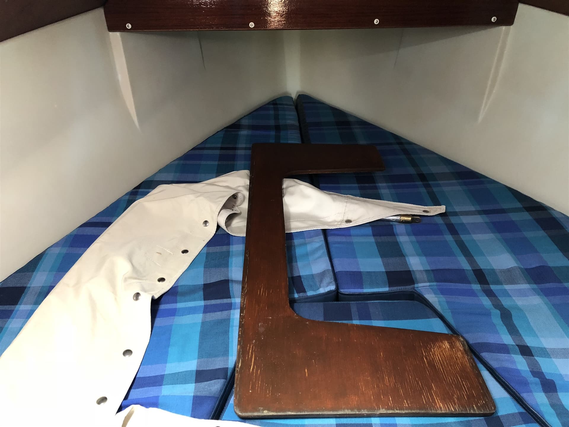 Yachting France Tarantelle Jouet 27 usato - foto hero 15
