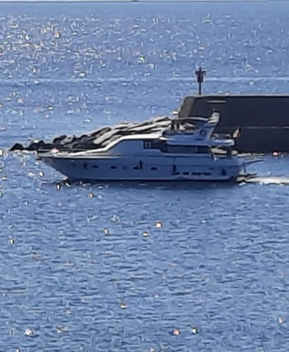 Canados Canados 58' - Main View Canados Canados 58' - Main View