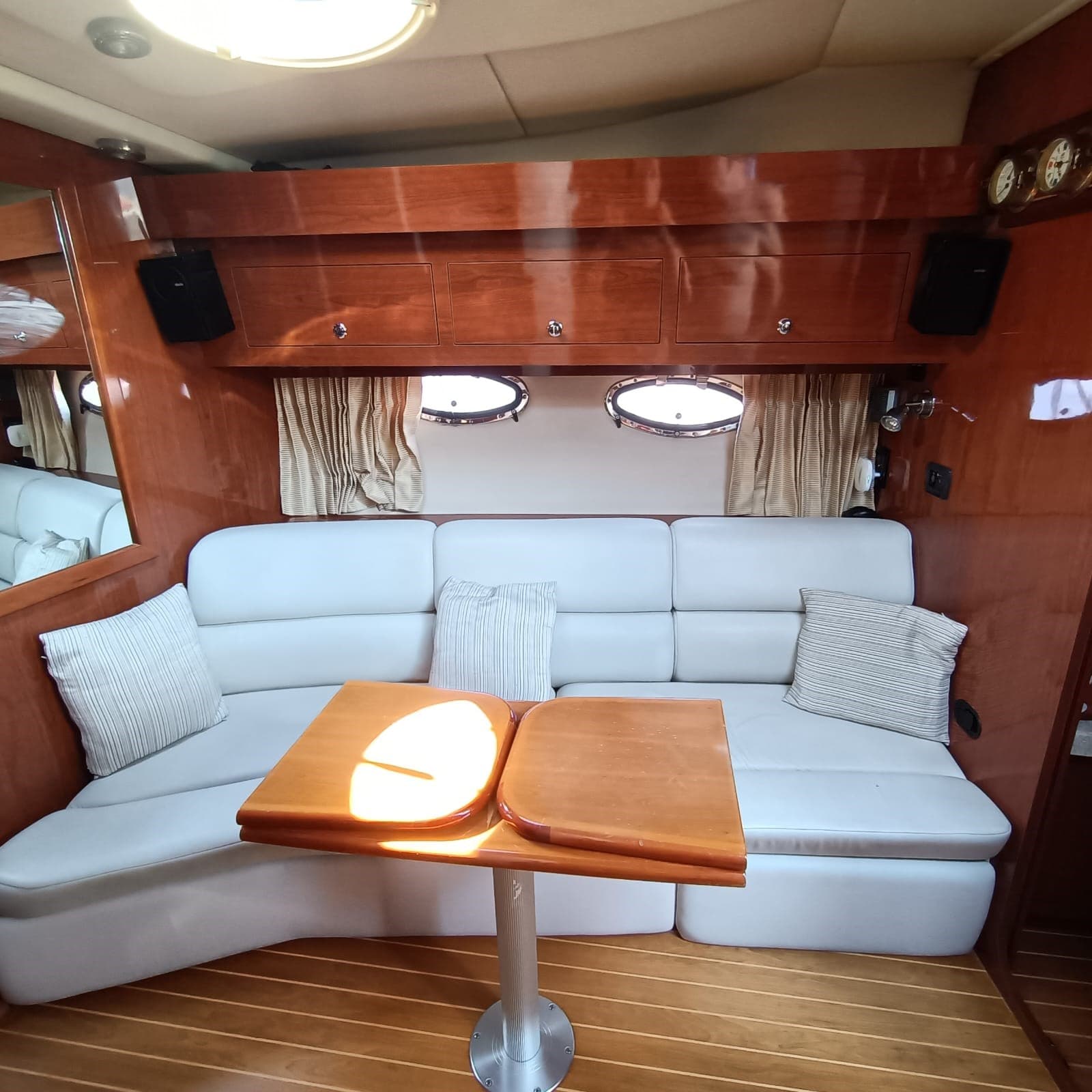 Regal Marine COMMODORE 3560 gebraucht - Hauptbild 11