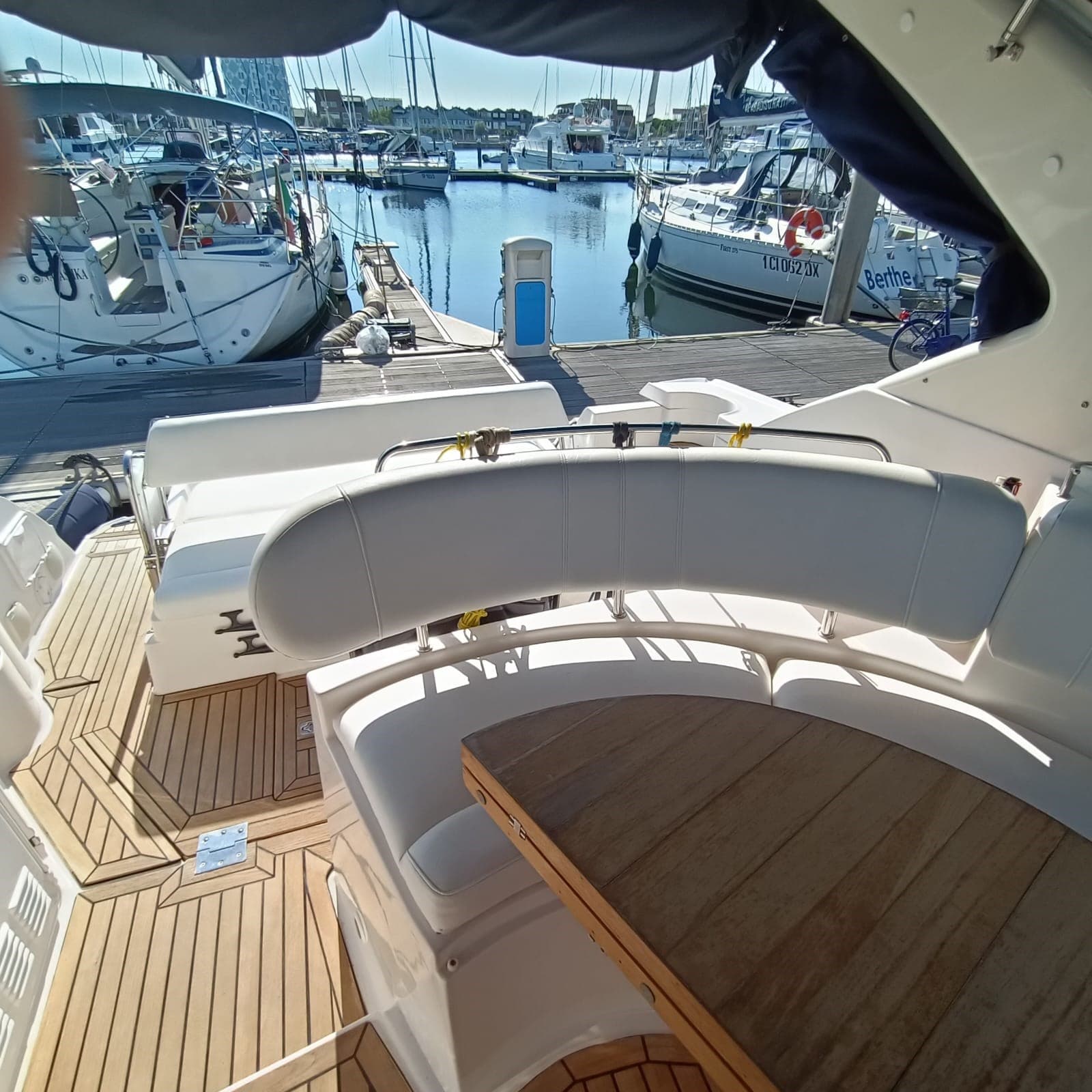 Regal Marine COMMODORE 3560 gebraucht - Hauptbild 7