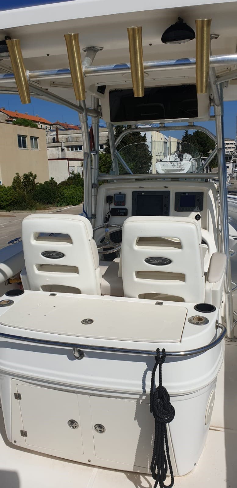 Boston Whaler OUTRAGE 320 gebraucht - Hauptbild 24