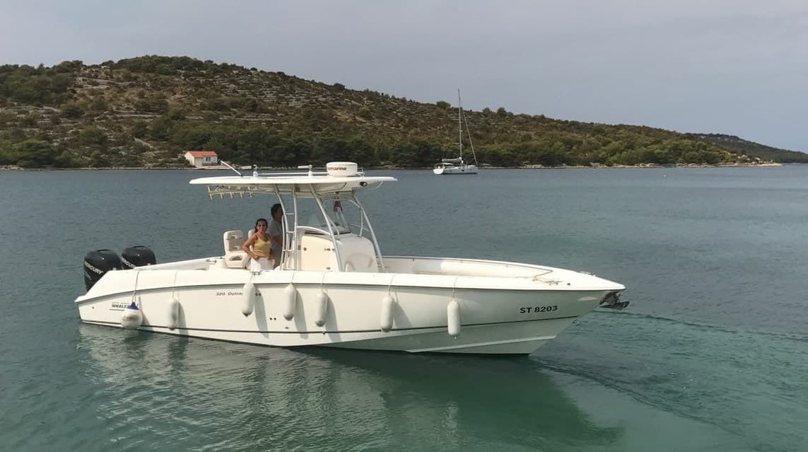 Boston Whaler OUTRAGE 320 gebraucht - Hauptansicht