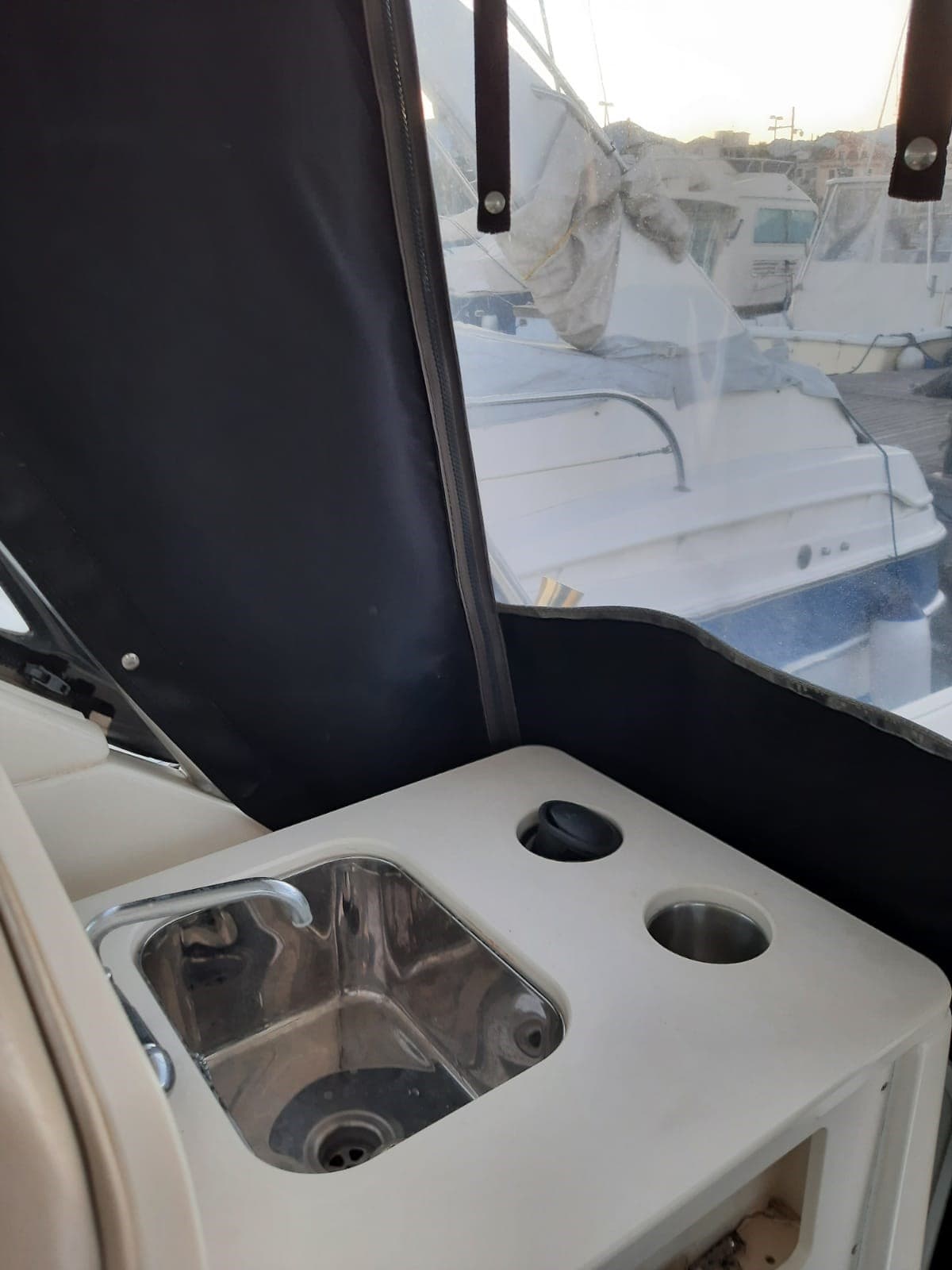 Pursuit OS 335 Offshore used - hero image 14