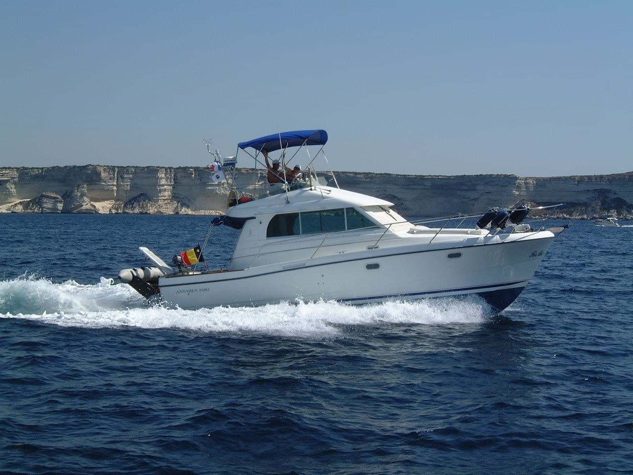 Beneteau Antares 10.80 usato - foto hero 22