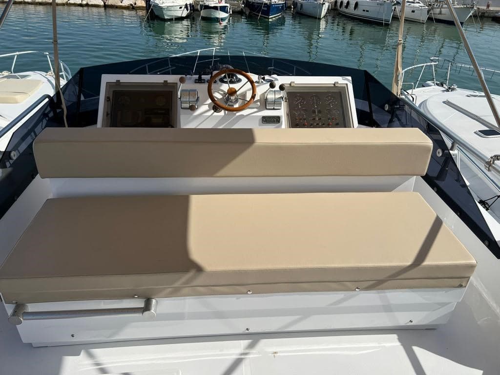 Raffaelli Storm S - Deck View Raffaelli Storm S - Deck View