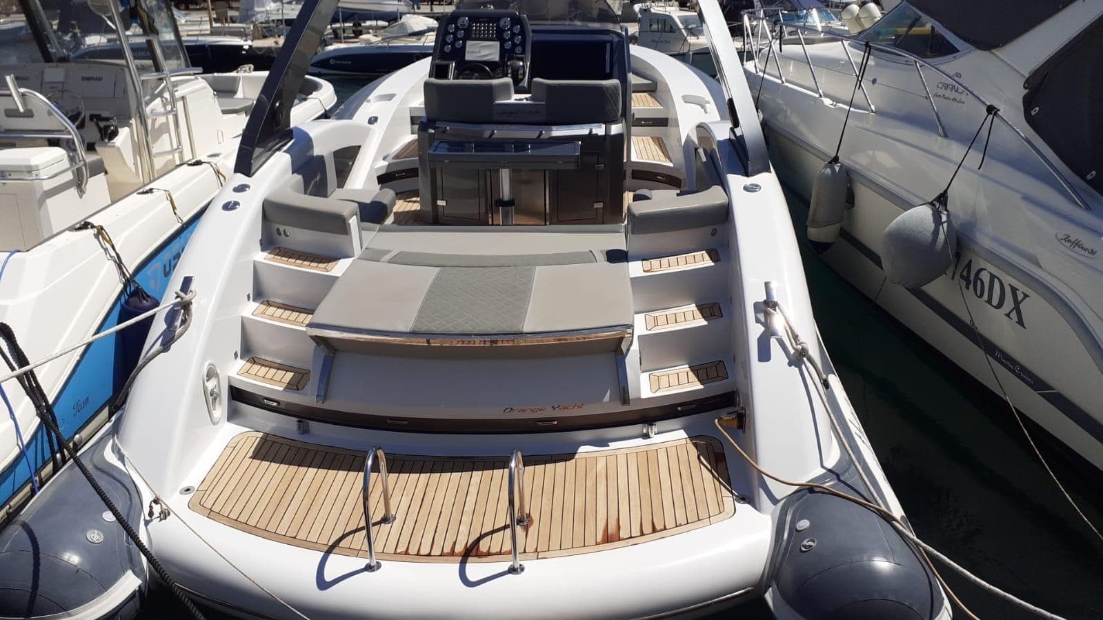 Python Yacht Python C33 - Detail View 1 Python Yacht Python C33 - Detail View 1