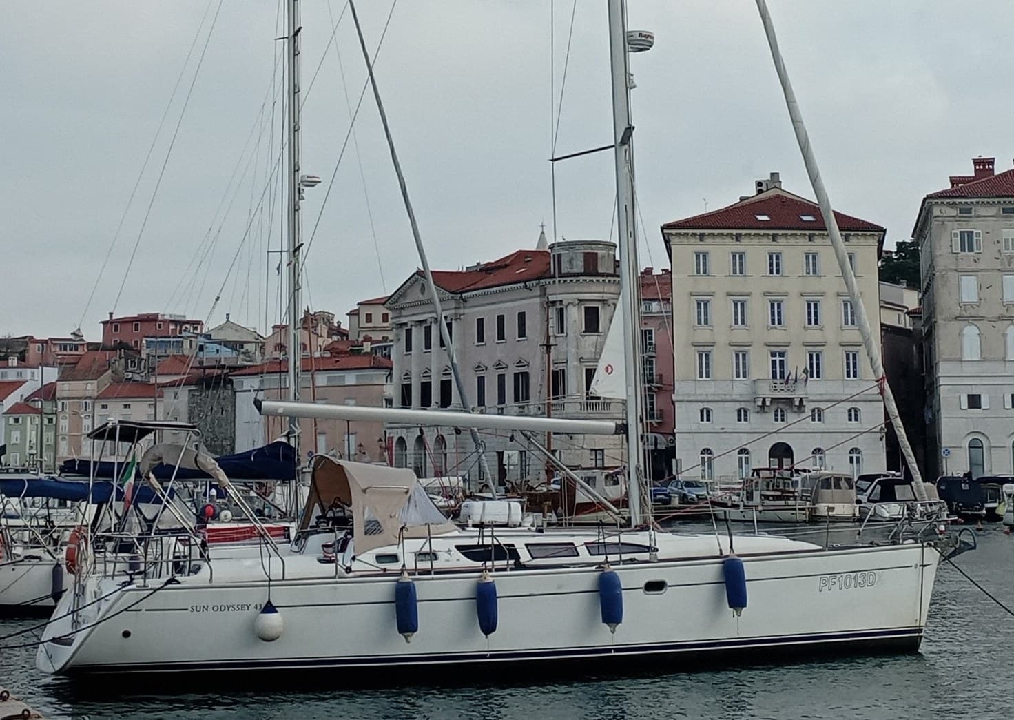 Jeanneau SUN ODYSSEY 43 usato - vista principale