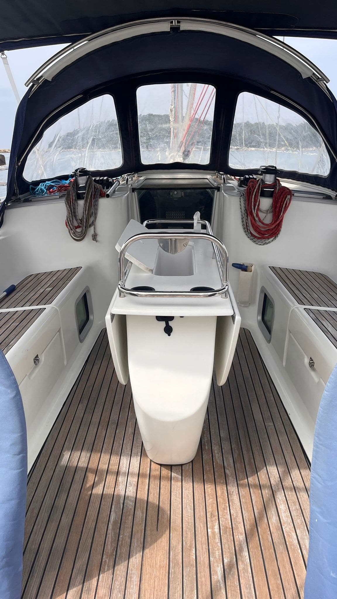 Jeanneau SUN ODYSSEY 43 usato - foto hero 4