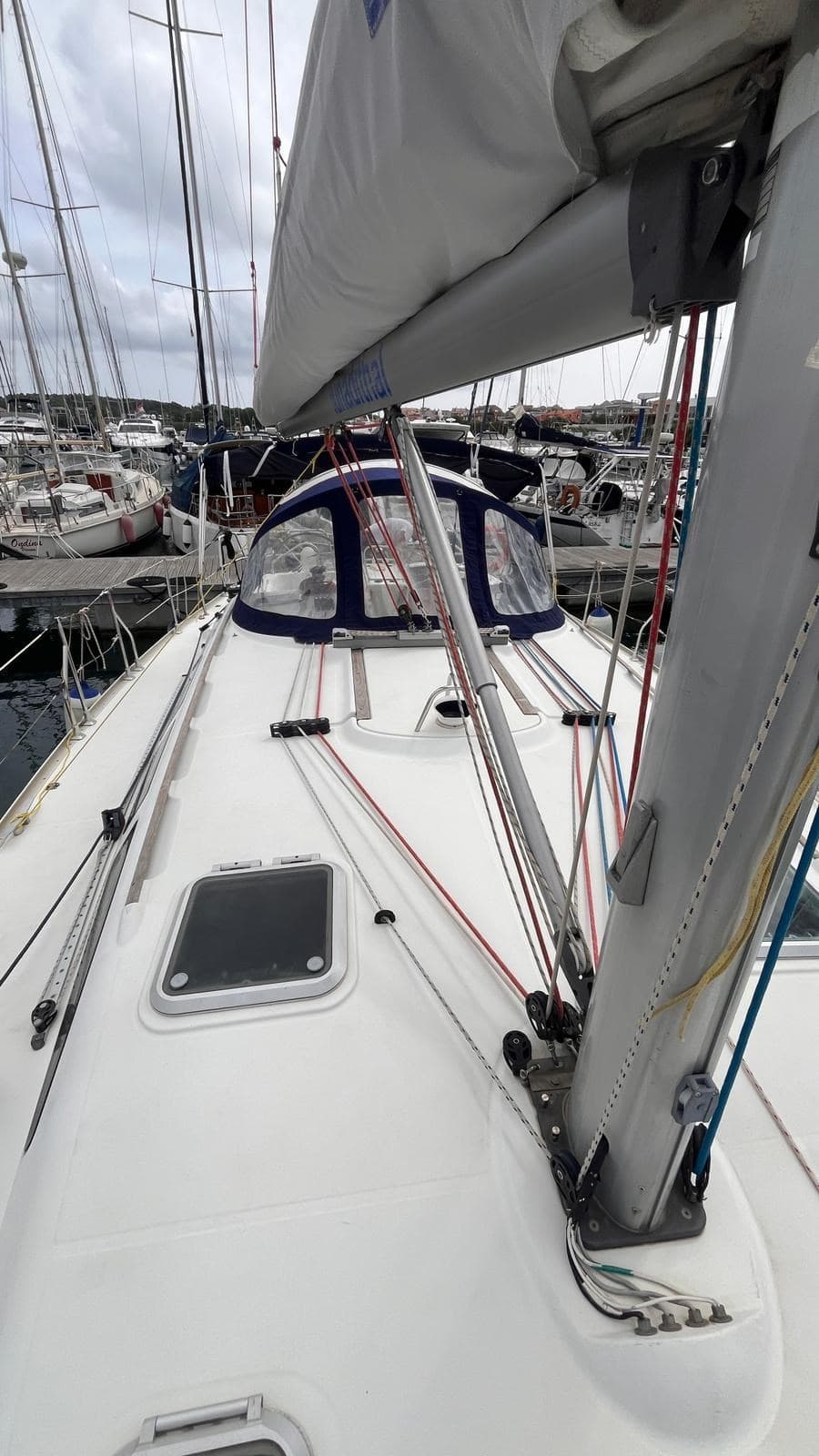 Jeanneau SUN ODYSSEY 43 usato - foto hero 5