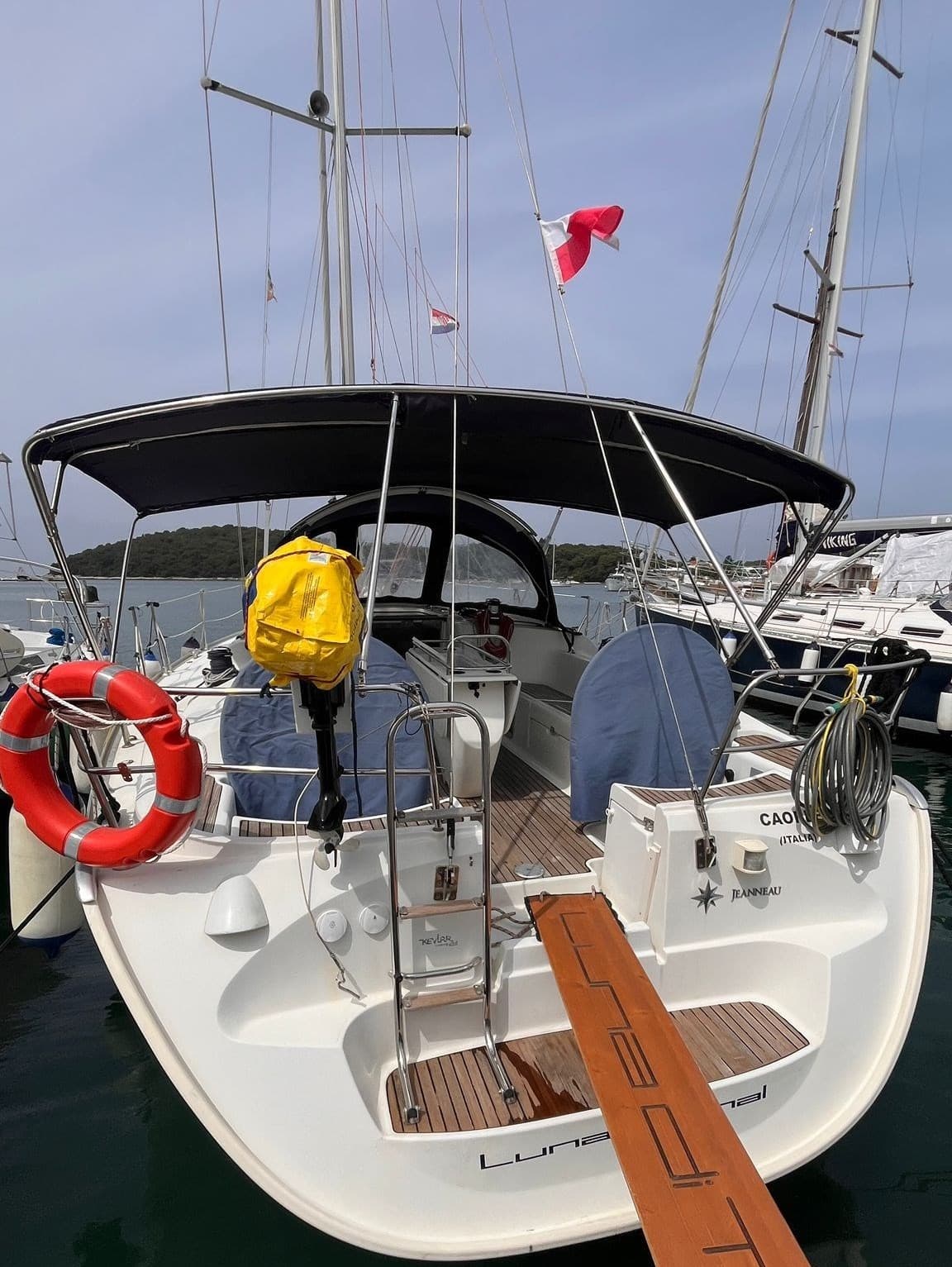Jeanneau SUN ODYSSEY 43 usato - foto hero 3