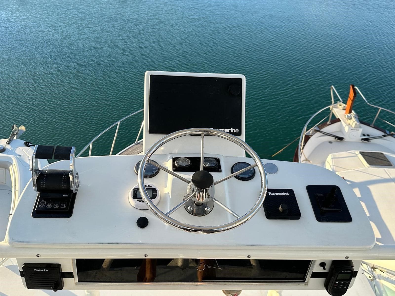 Cabo 35 Express usato - foto hero 6