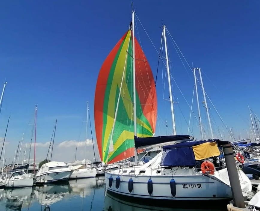 Beneteau Cyclades 39.3 - Interior View Beneteau Cyclades 39.3 - Interior View