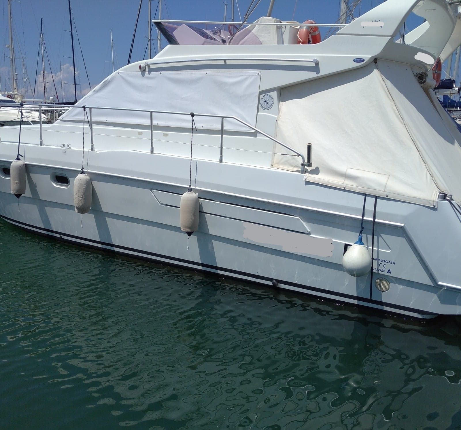 Raffaelli Typhoon Fly - Interior View Raffaelli Typhoon Fly - Interior View