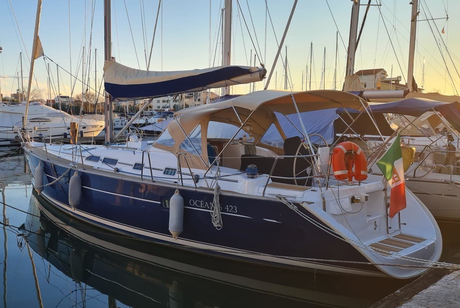 Beneteau Oceanis 423 Clipper d'occasion - image hero 2