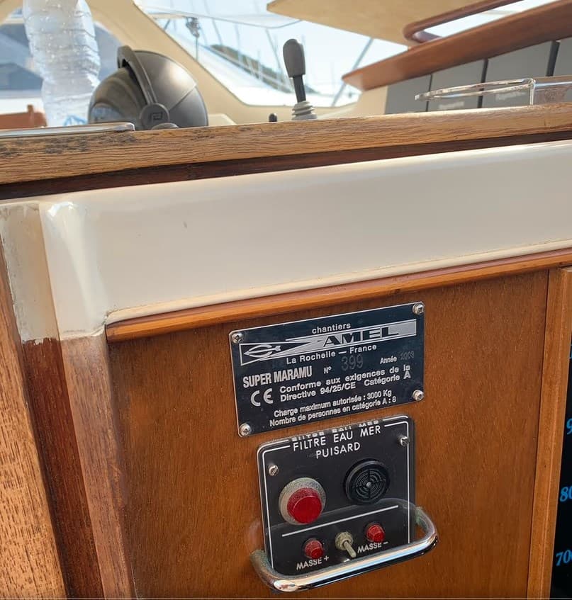 Amel Super Maramu 2000 - Deck View Amel Super Maramu 2000 - Deck View