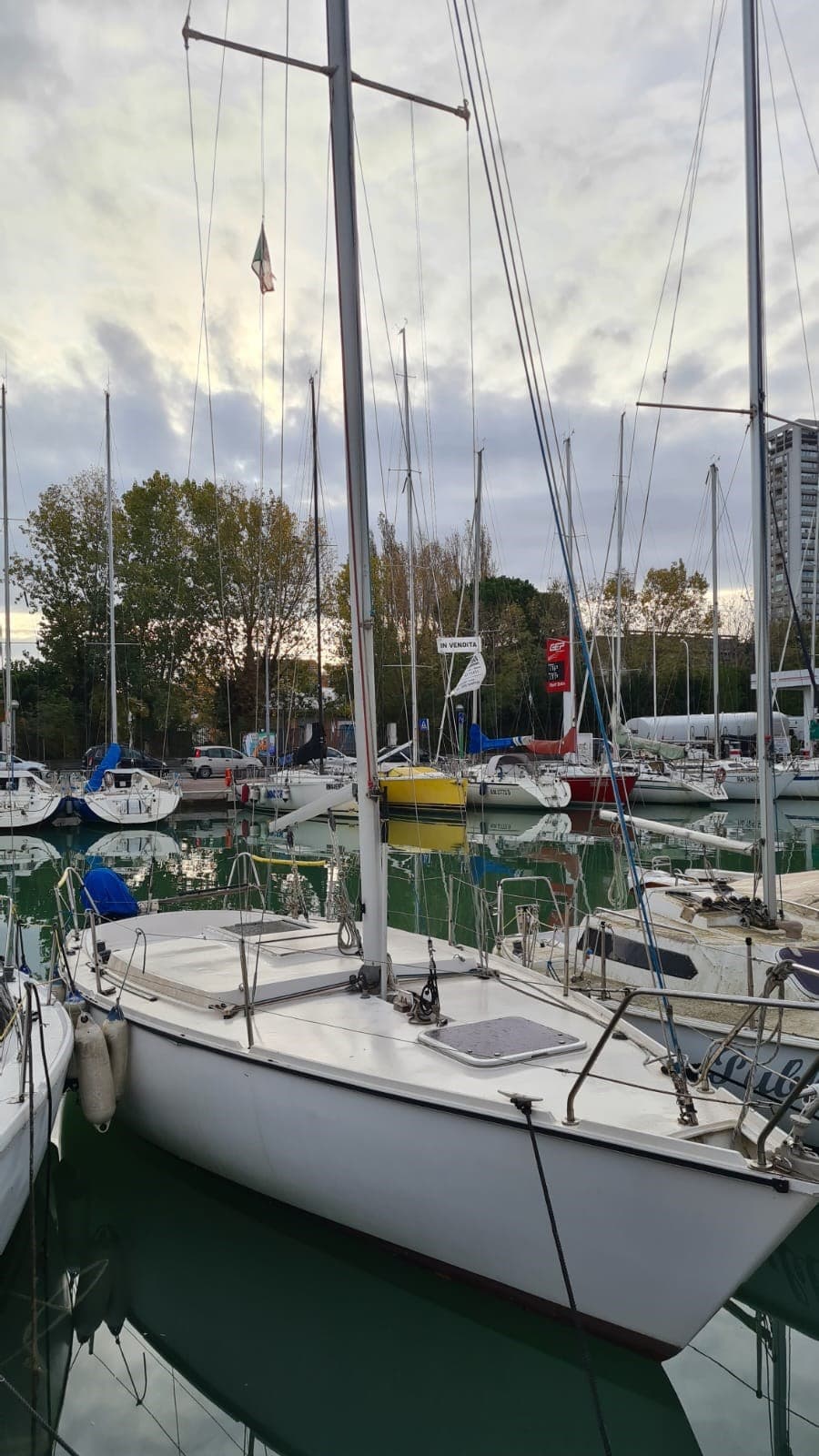 Moschini Pantalone - Deck View Moschini Pantalone - Deck View