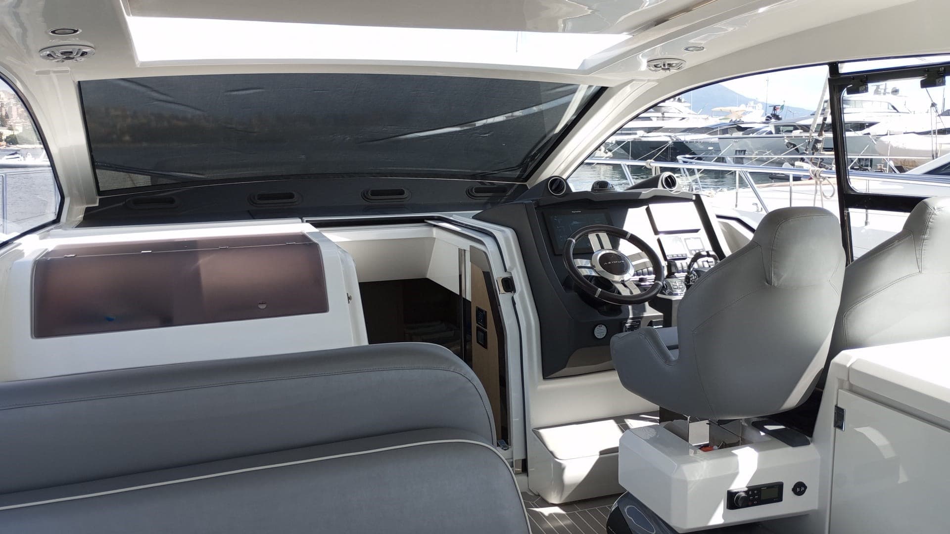 Azimut Atlantis 51 d'occasion - image hero 5