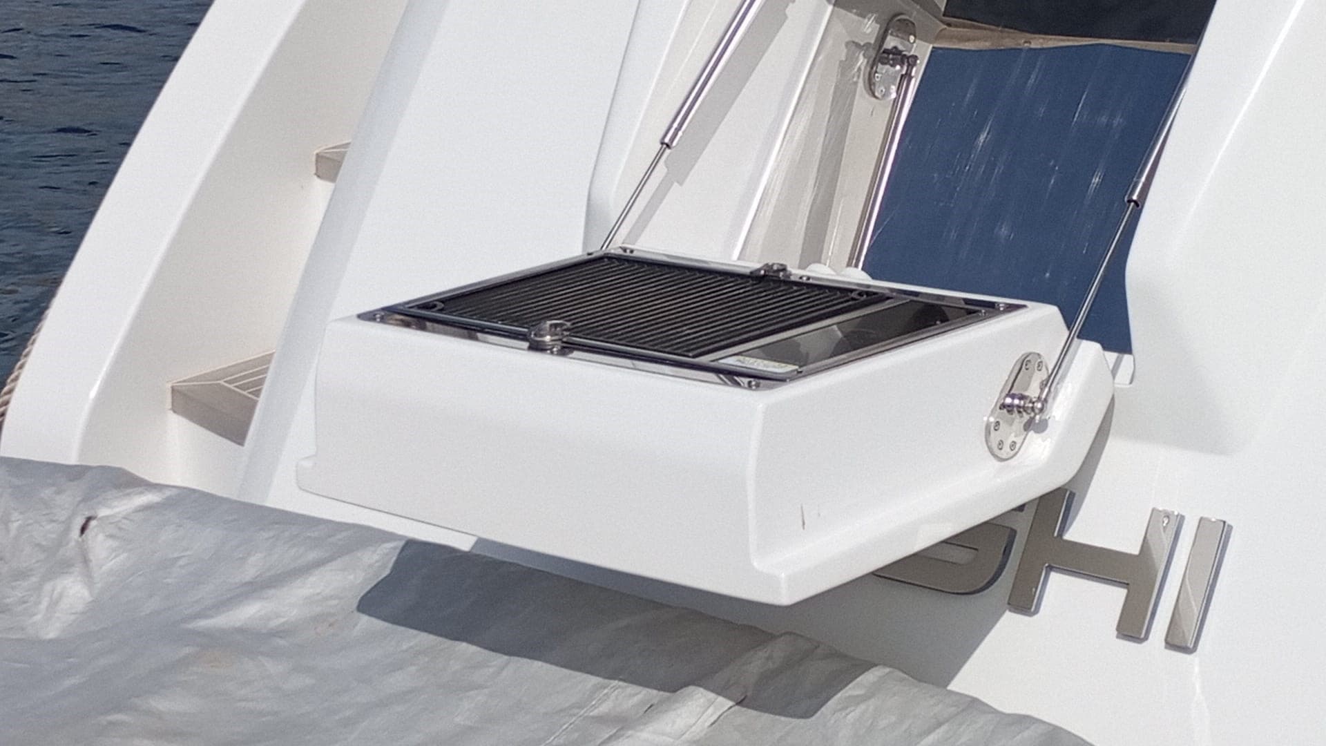 Azimut Atlantis 51 d'occasion - image hero 19