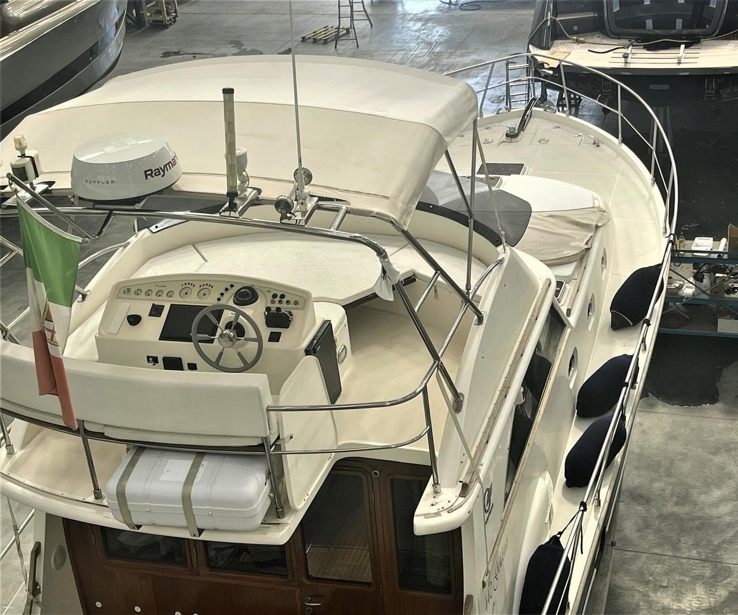 Cantieri Estensi 440 Goldstar Fly - Deck View Cantieri Estensi 440 Goldstar Fly - Deck View