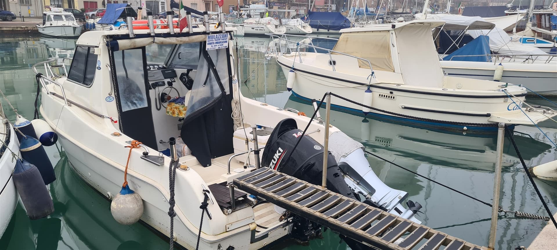 Saver Manta 21 Fisher - Deck View Saver Manta 21 Fisher - Deck View