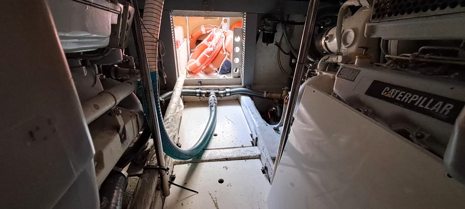 Uniesse Marine UNIESSE 40 SC usato - foto hero 20