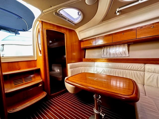 Bavaria 33 Sport used - hero image 12
